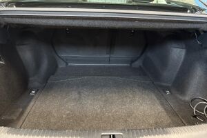 LEXUS IS esikatselu 12