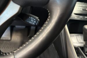 LEXUS IS esikatselu 20