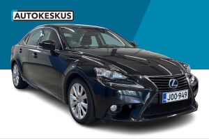 LEXUS IS esikatselu 3