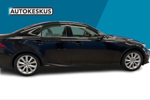 LEXUS IS esikatselu 4