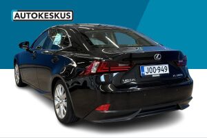 LEXUS IS esikatselu 7