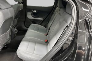 POLESTAR 2 esikatselu 10