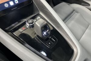 POLESTAR 2 esikatselu 16
