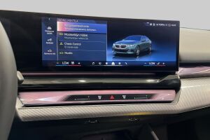 BMW 5-SARJA esikatselu 16