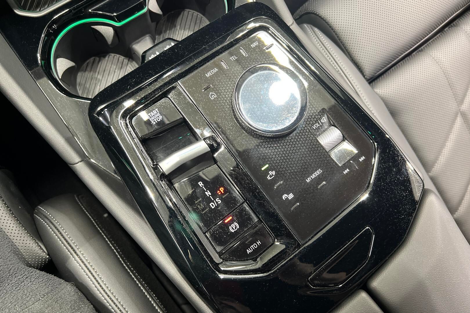 BMW 5-SARJA iso kuva 26