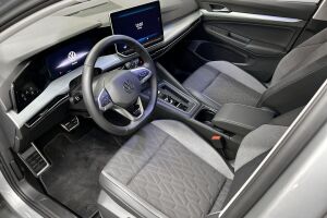 VOLKSWAGEN GOLF esikatselu 9