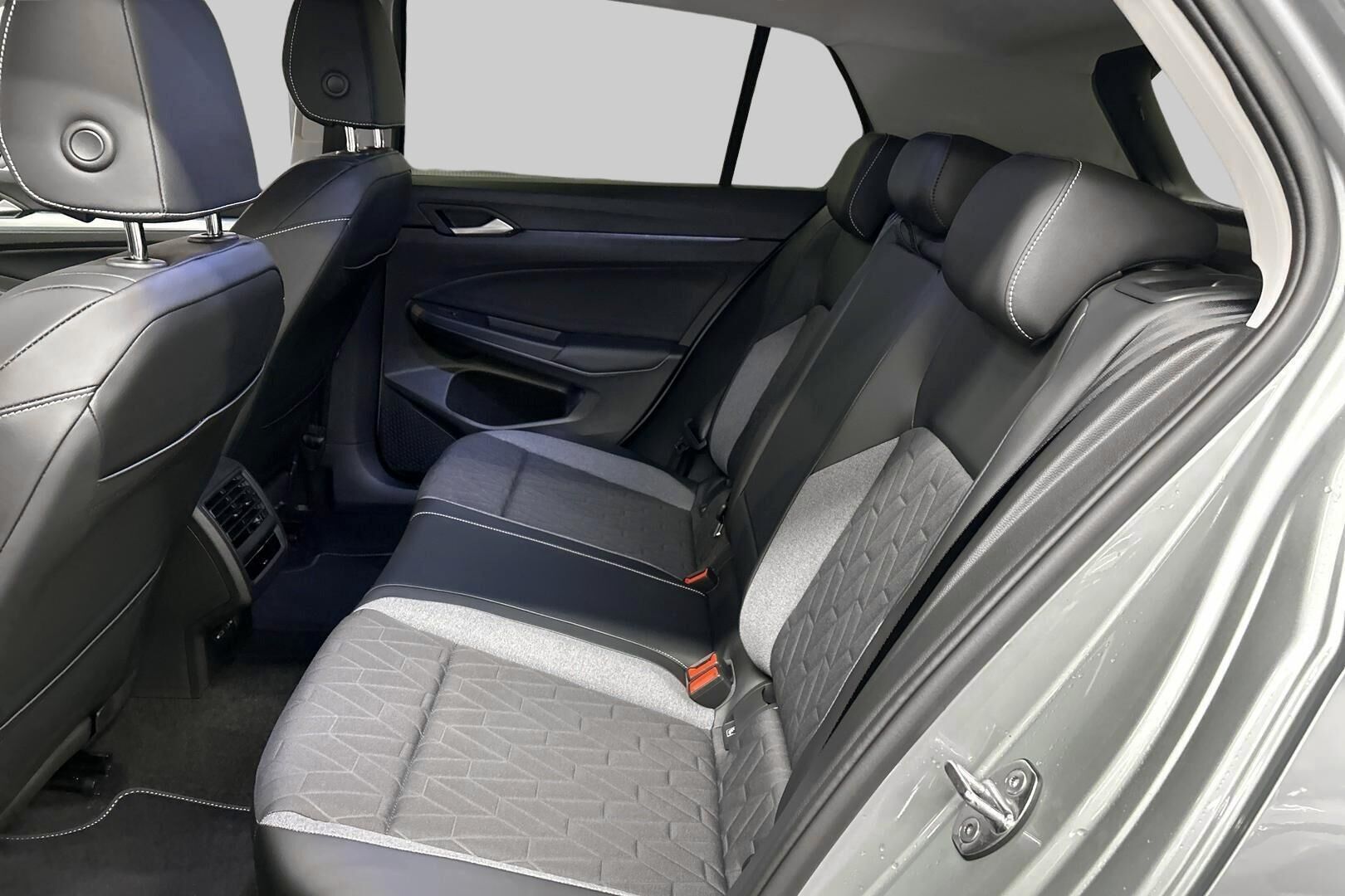 VOLKSWAGEN GOLF iso kuva 10