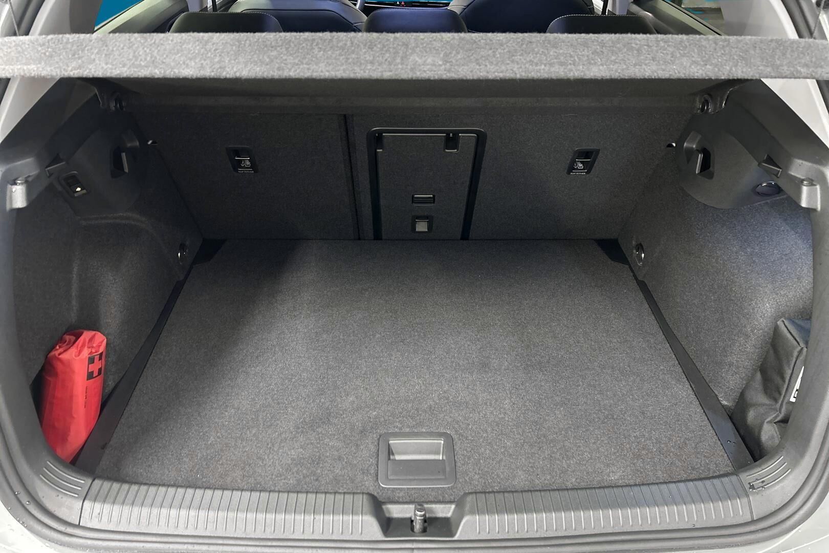 VOLKSWAGEN GOLF iso kuva 12