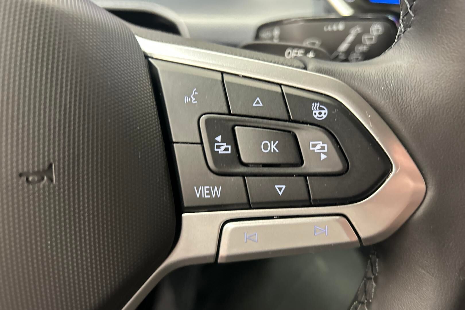 VOLKSWAGEN GOLF iso kuva 17