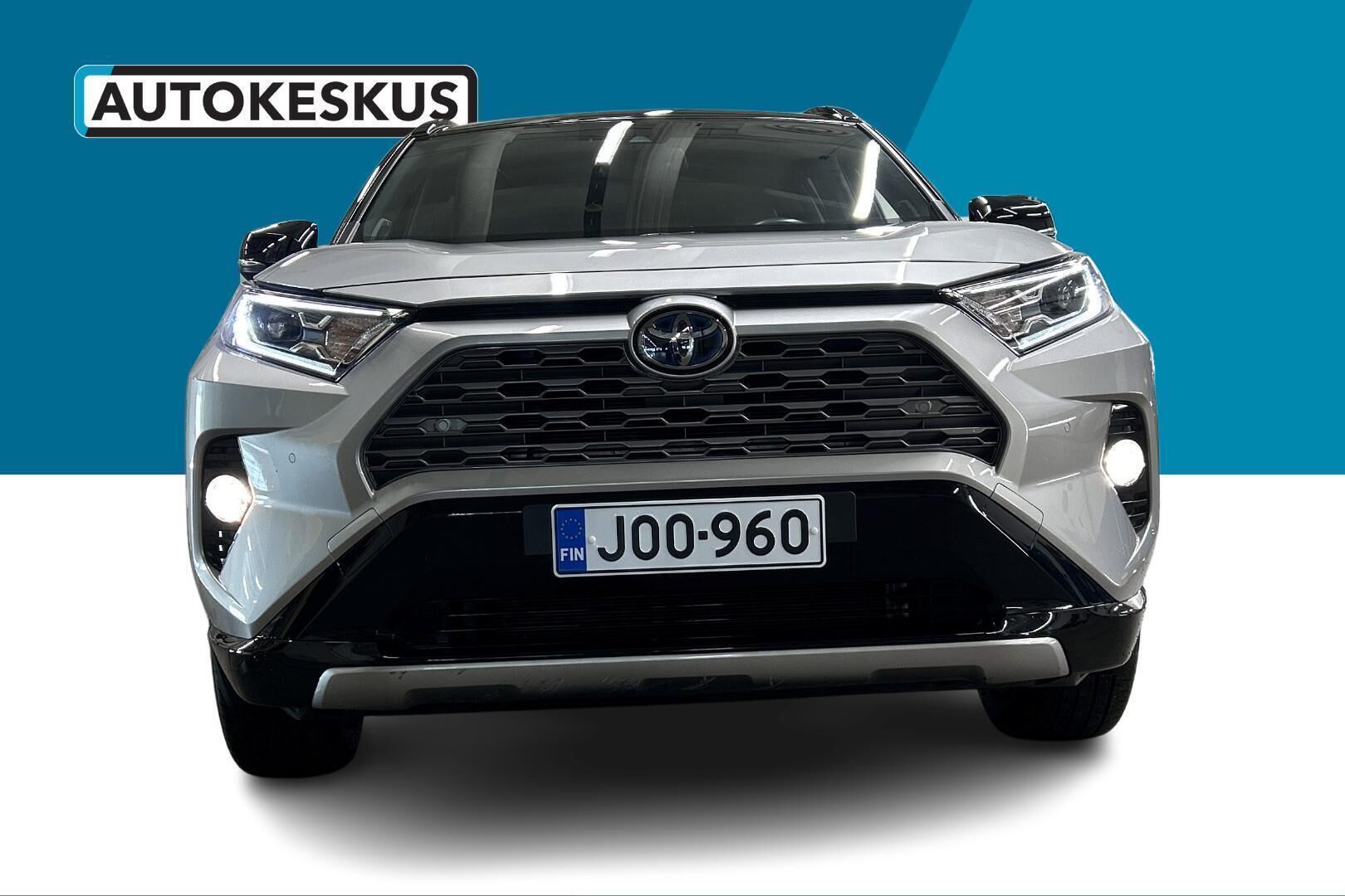 TOYOTA RAV4 iso kuva 2