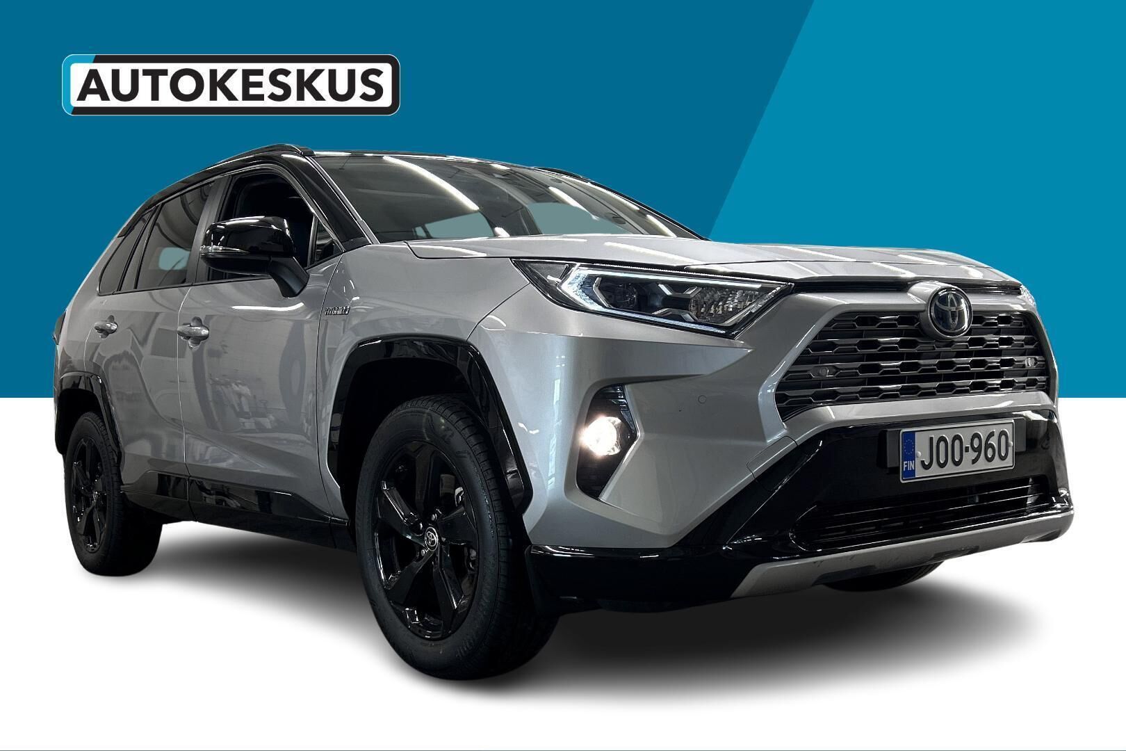 TOYOTA RAV4 iso kuva 3