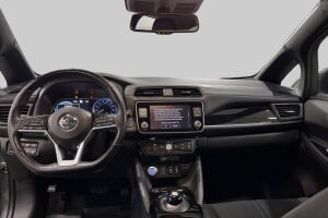 NISSAN LEAF esikatselu 10