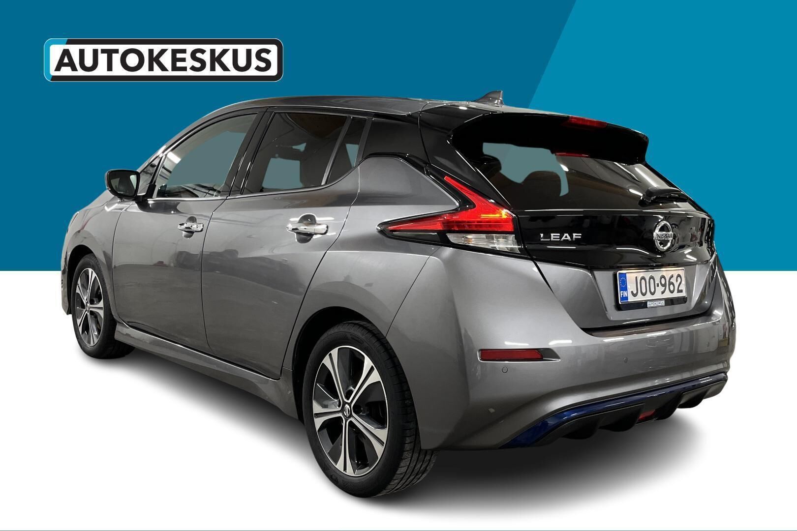 NISSAN LEAF iso kuva 6