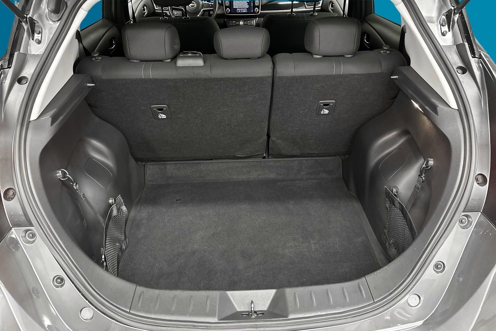 NISSAN LEAF iso kuva 12