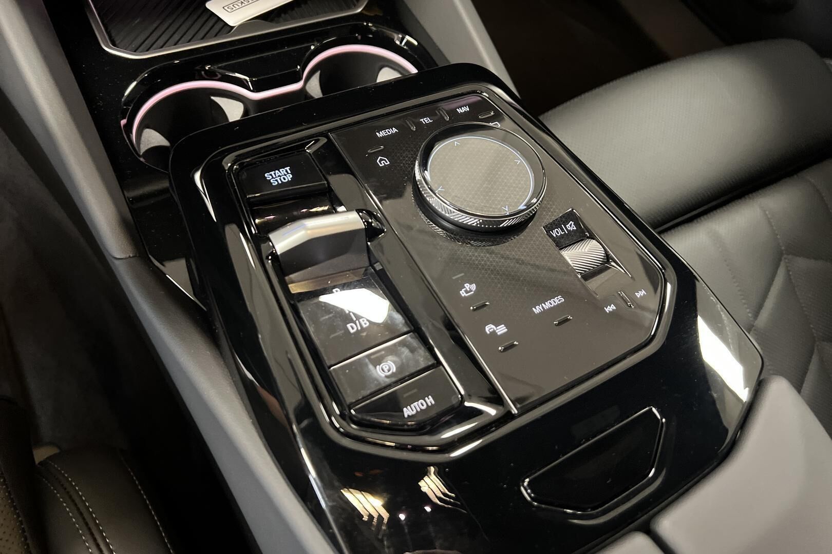 BMW I5 iso kuva 21