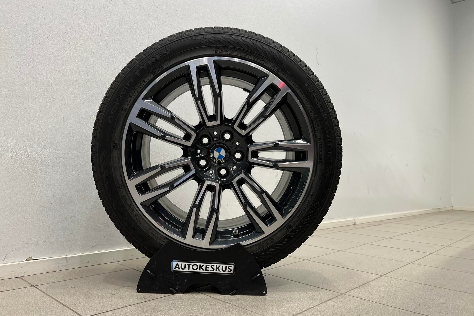 BMW I5 iso kuva 22