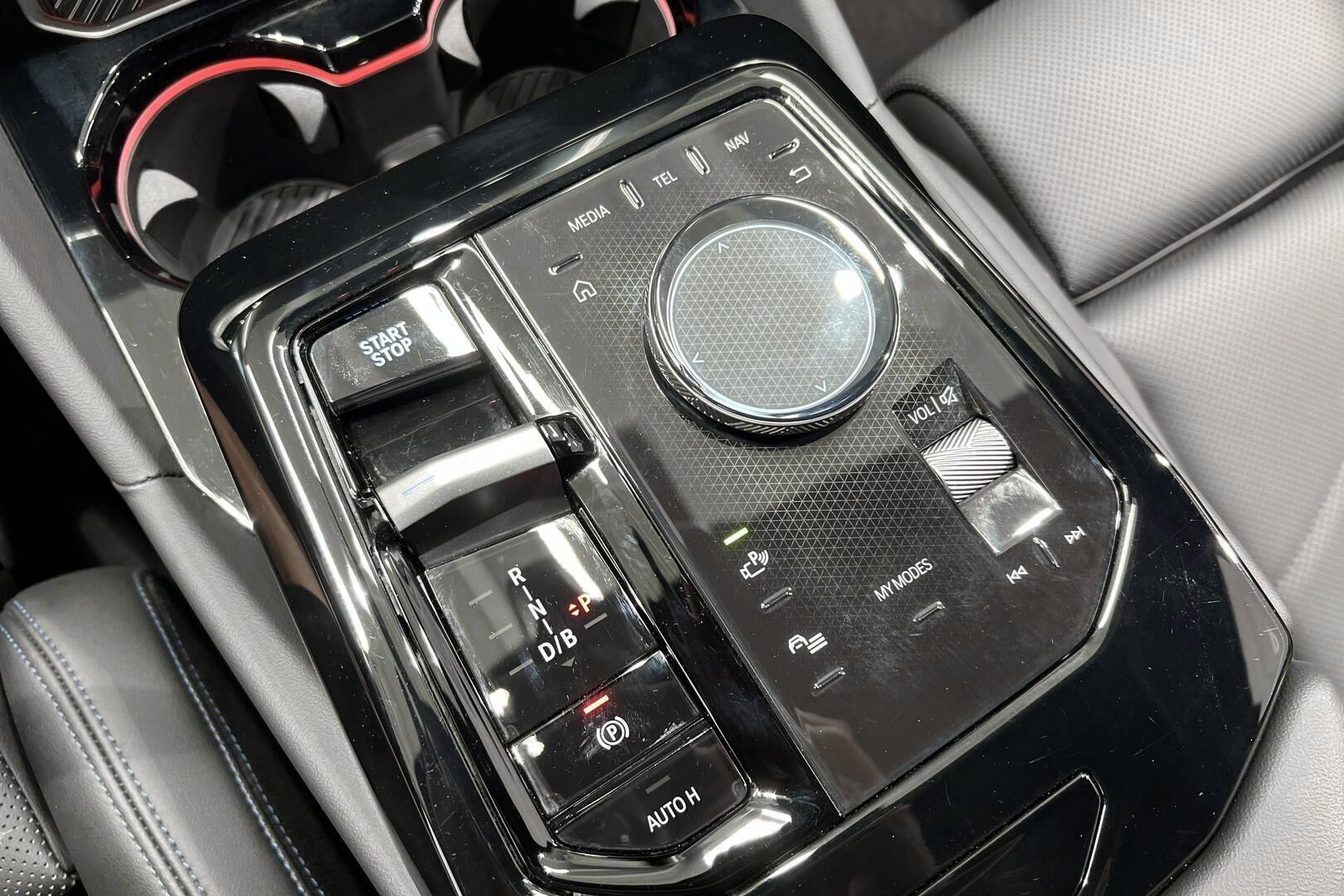 BMW I5 iso kuva 40