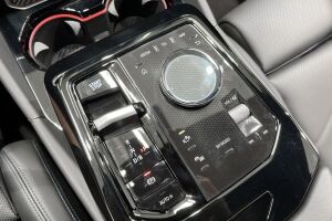 BMW I5 esikatselu 40