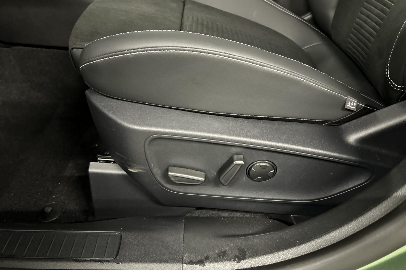 Ford Kuga iso kuva 28