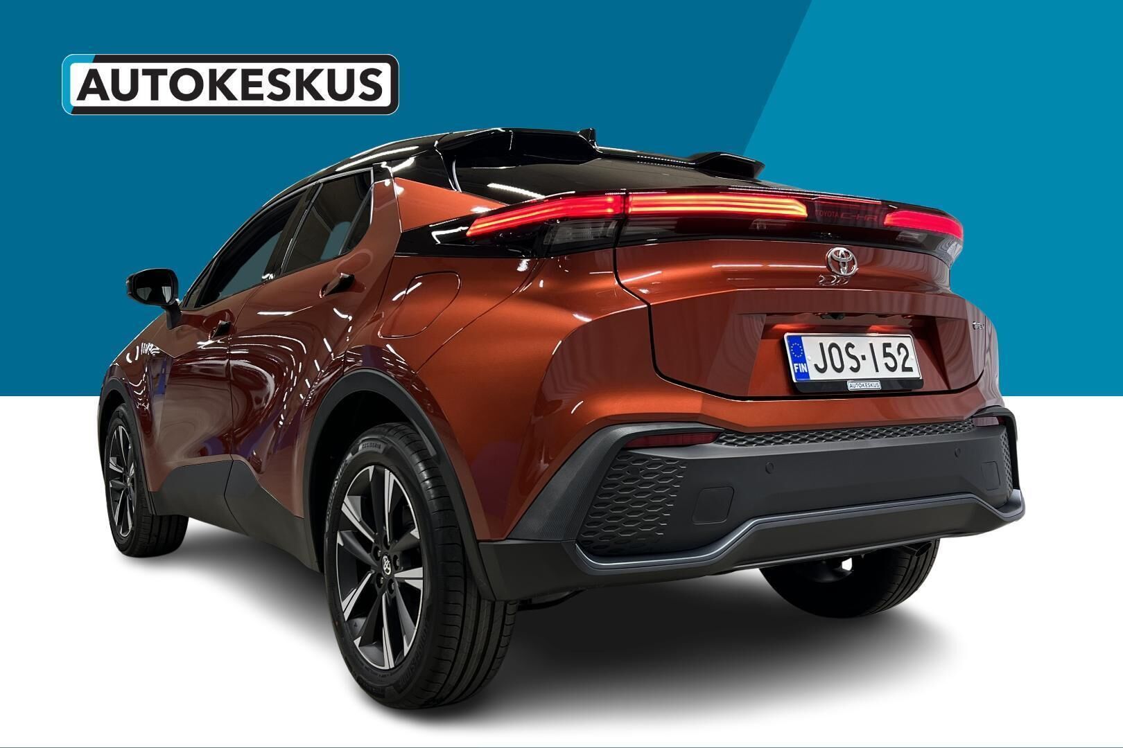 Toyota C-HR iso kuva 5