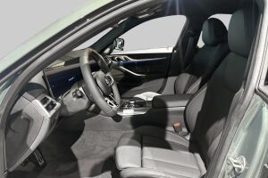 BMW I4 M60 esikatselu 8