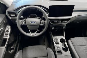 Ford Kuga esikatselu 10