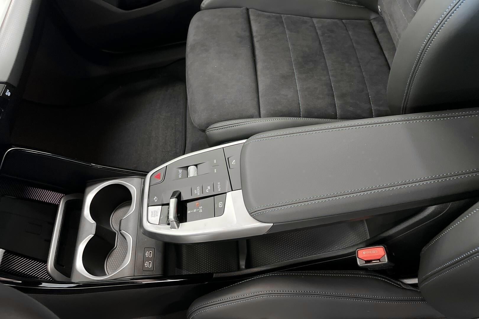 BMW X1 iso kuva 19