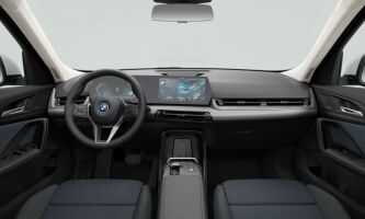 BMW iX1 esikatselu 3