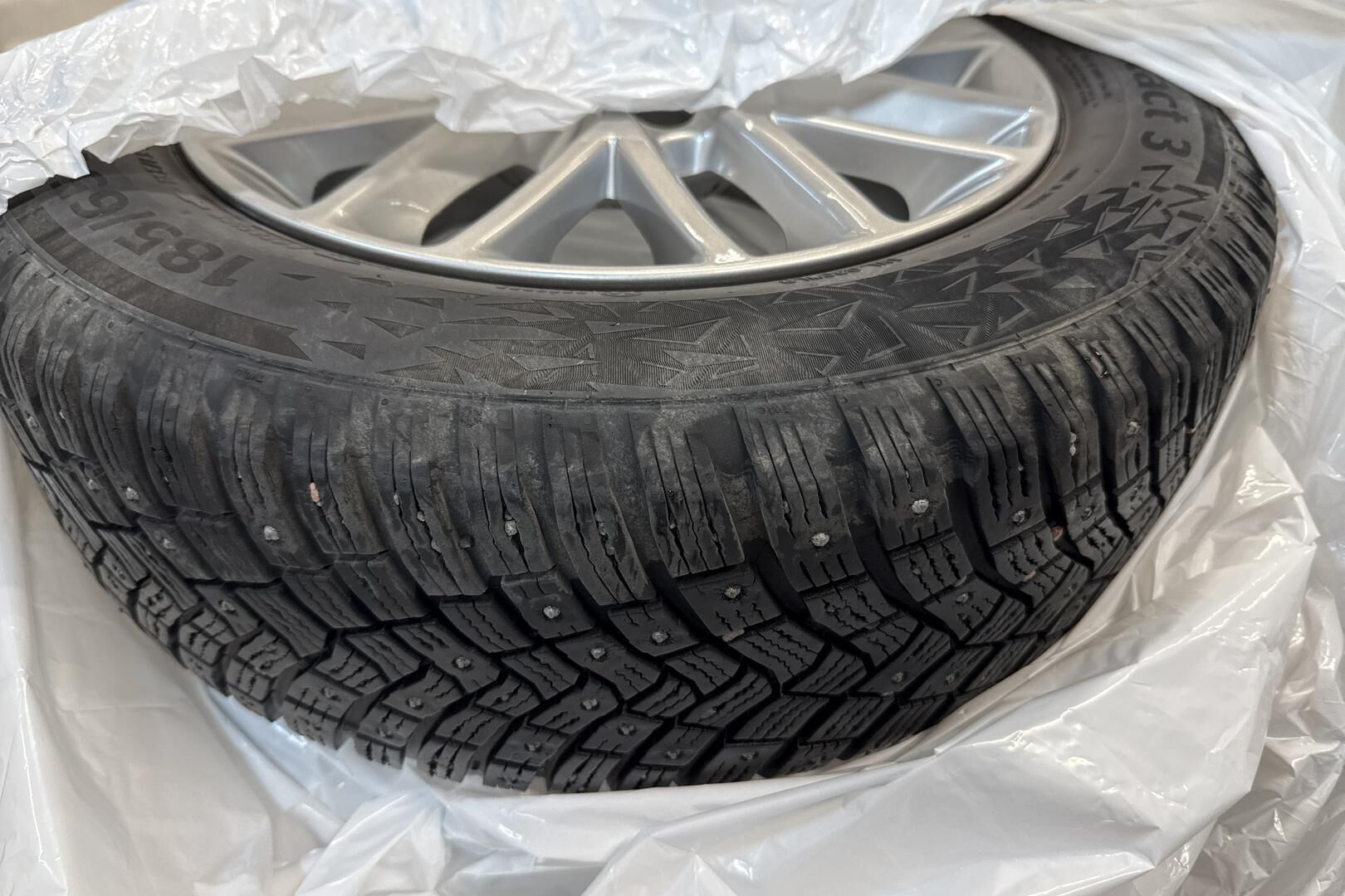 Kia Stonic iso kuva 15