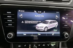 Skoda Superb esikatselu 16