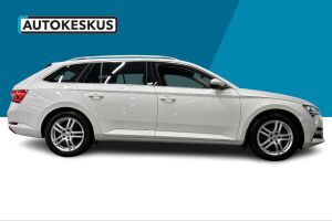 Skoda Superb esikatselu 3