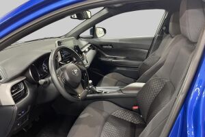 Toyota C-HR esikatselu 9