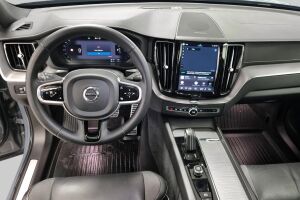 Volvo XC60 esikatselu 8