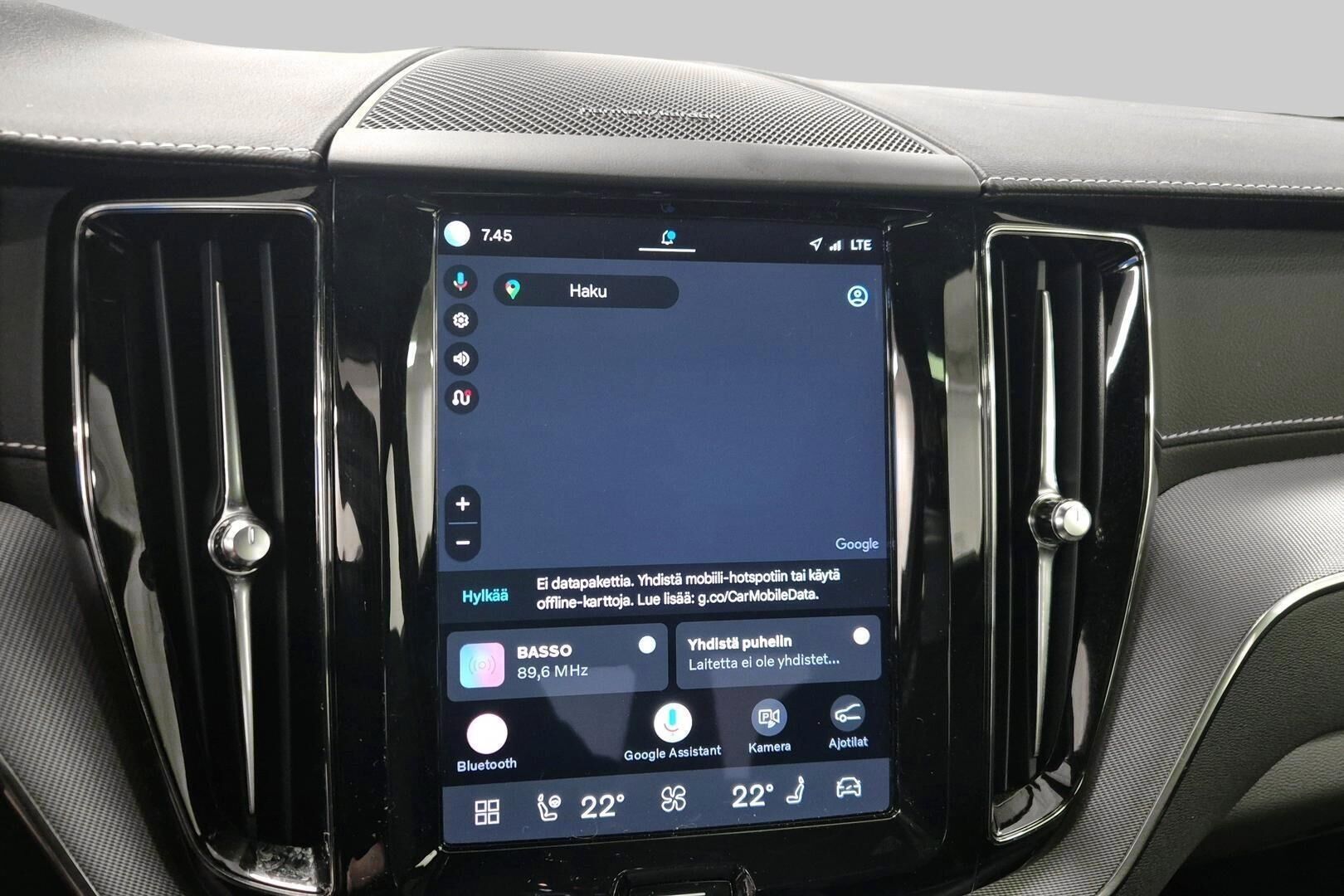 Volvo XC60 iso kuva 12