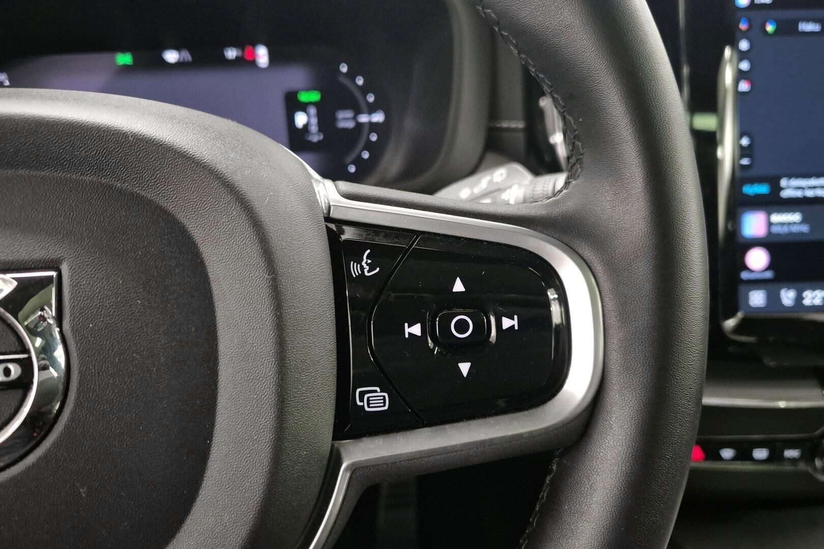 Volvo XC60 iso kuva 15