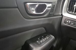 Volvo XC60 esikatselu 17