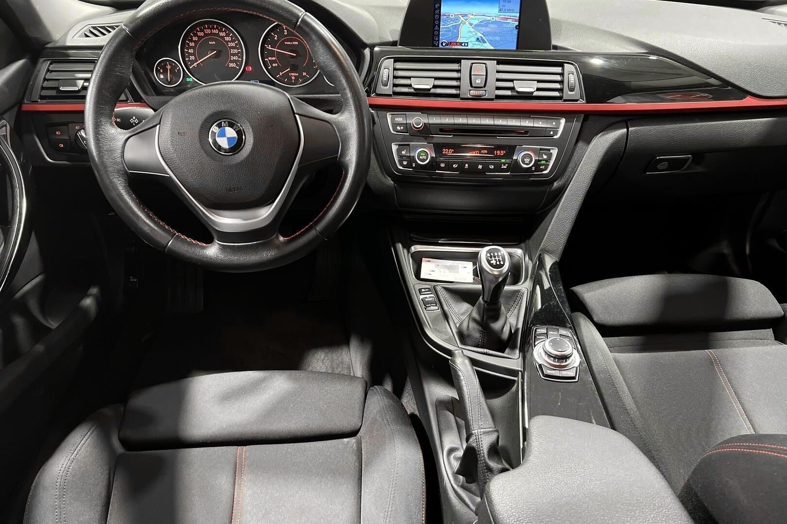 BMW 3-SARJA iso kuva 11