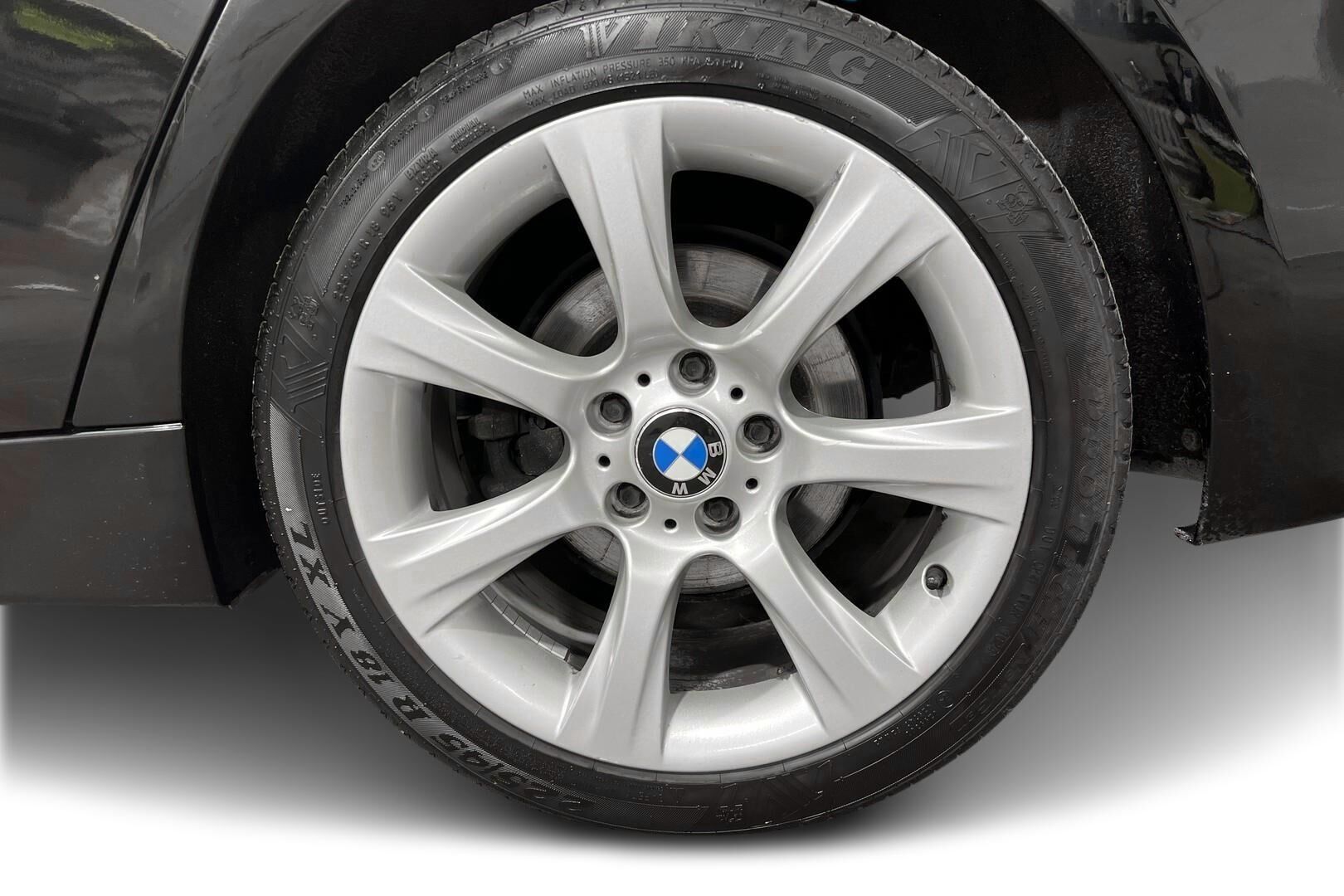 BMW 3-SARJA iso kuva 12