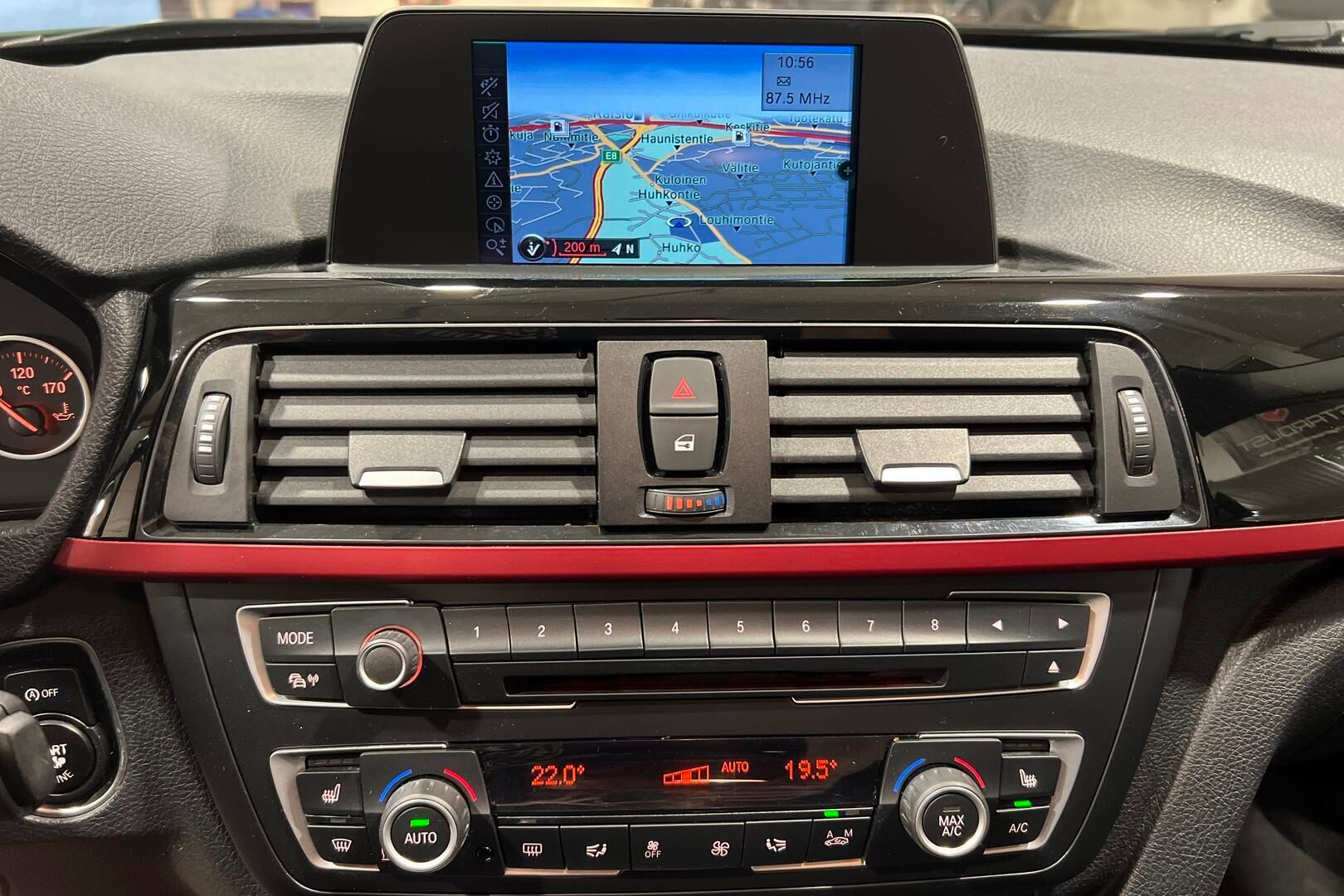 BMW 3-SARJA iso kuva 14