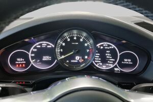 Porsche Cayenne esikatselu 11