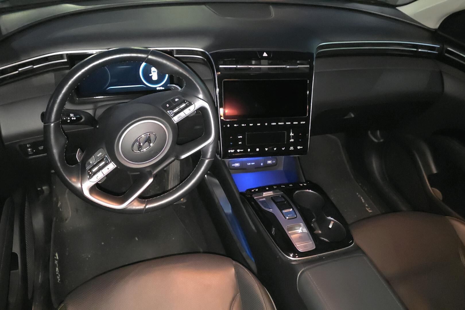 Hyundai Tucson iso kuva 2