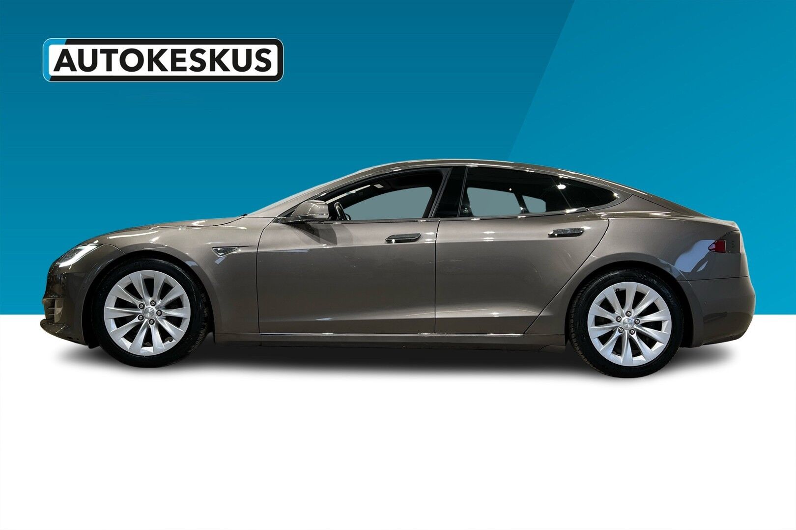Tesla Model S iso kuva 18