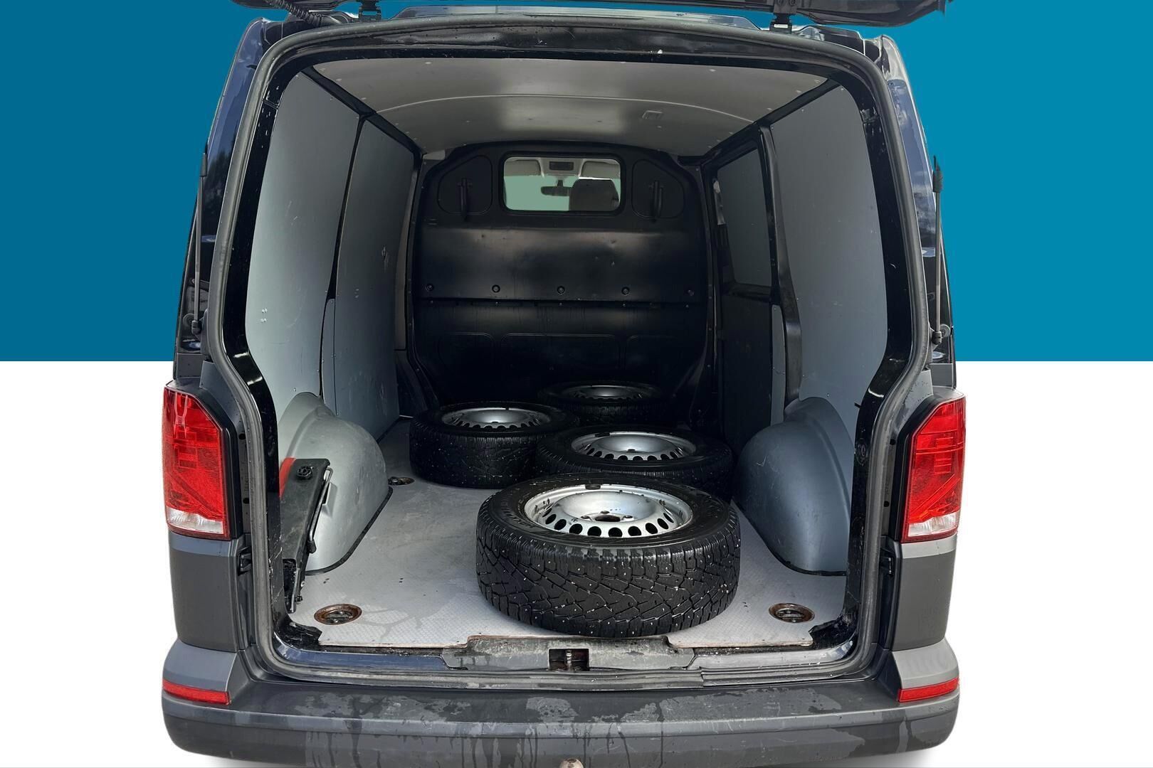 Volkswagen Transporter iso kuva 5