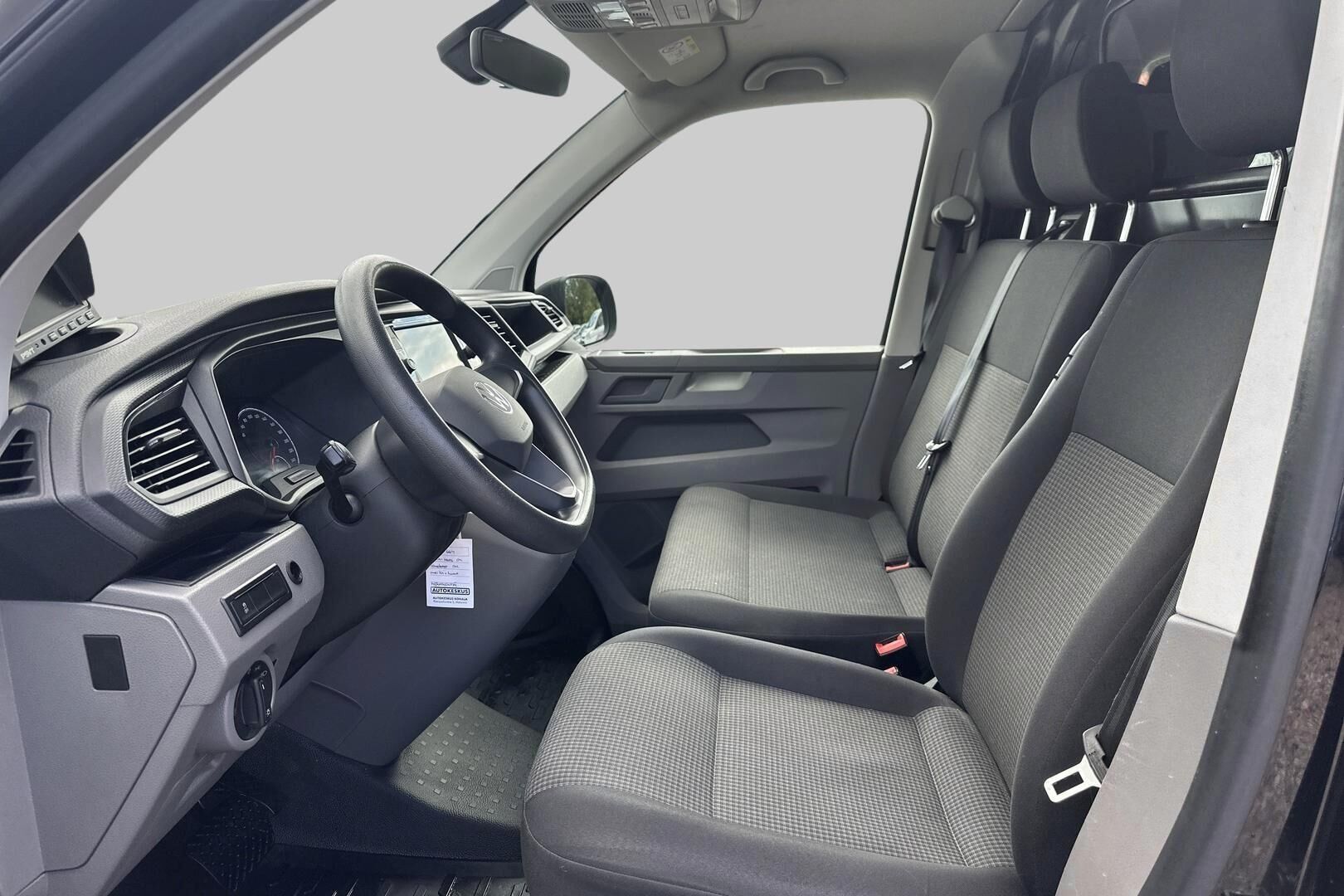 Volkswagen Transporter iso kuva 2