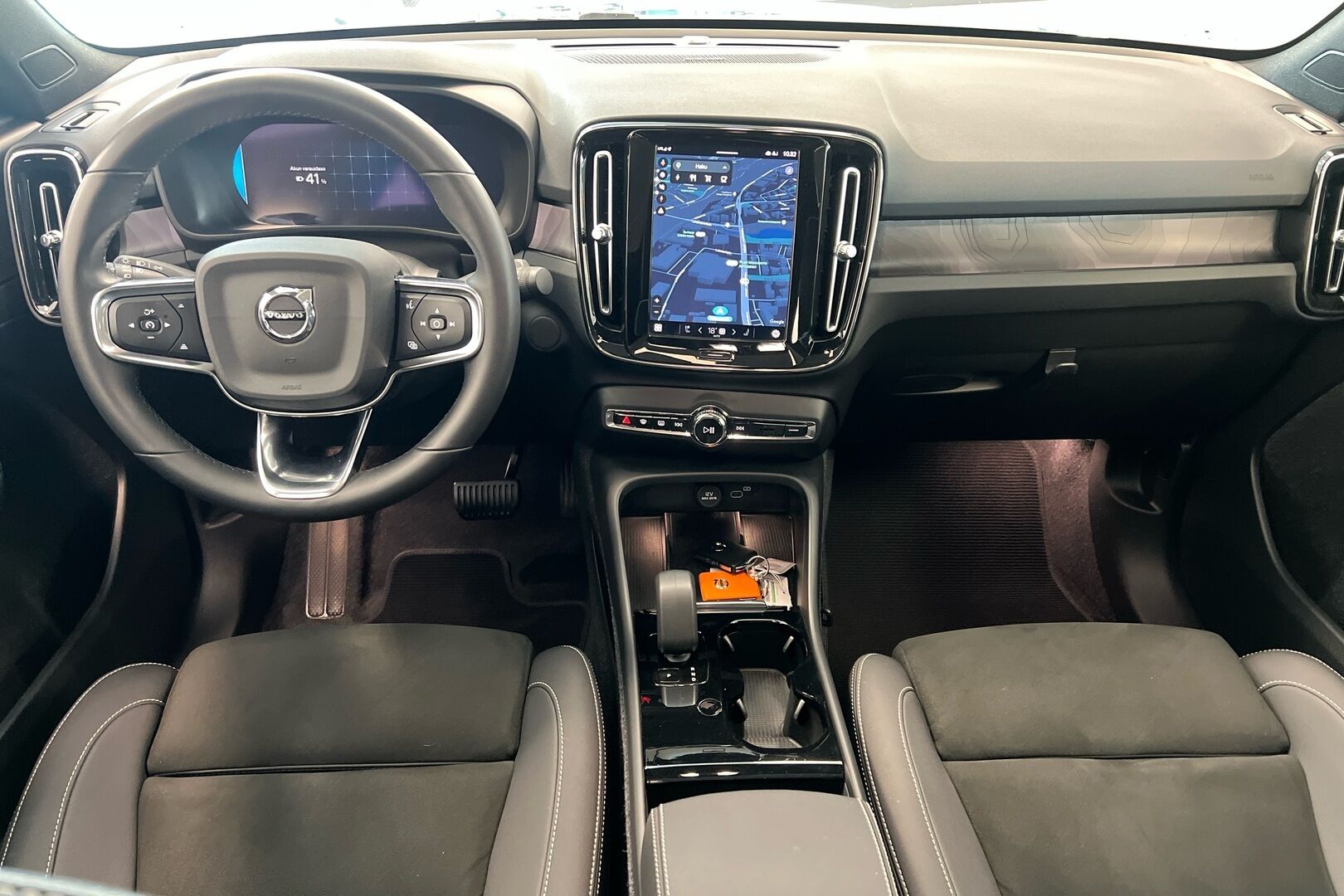 Volvo C40 iso kuva 13