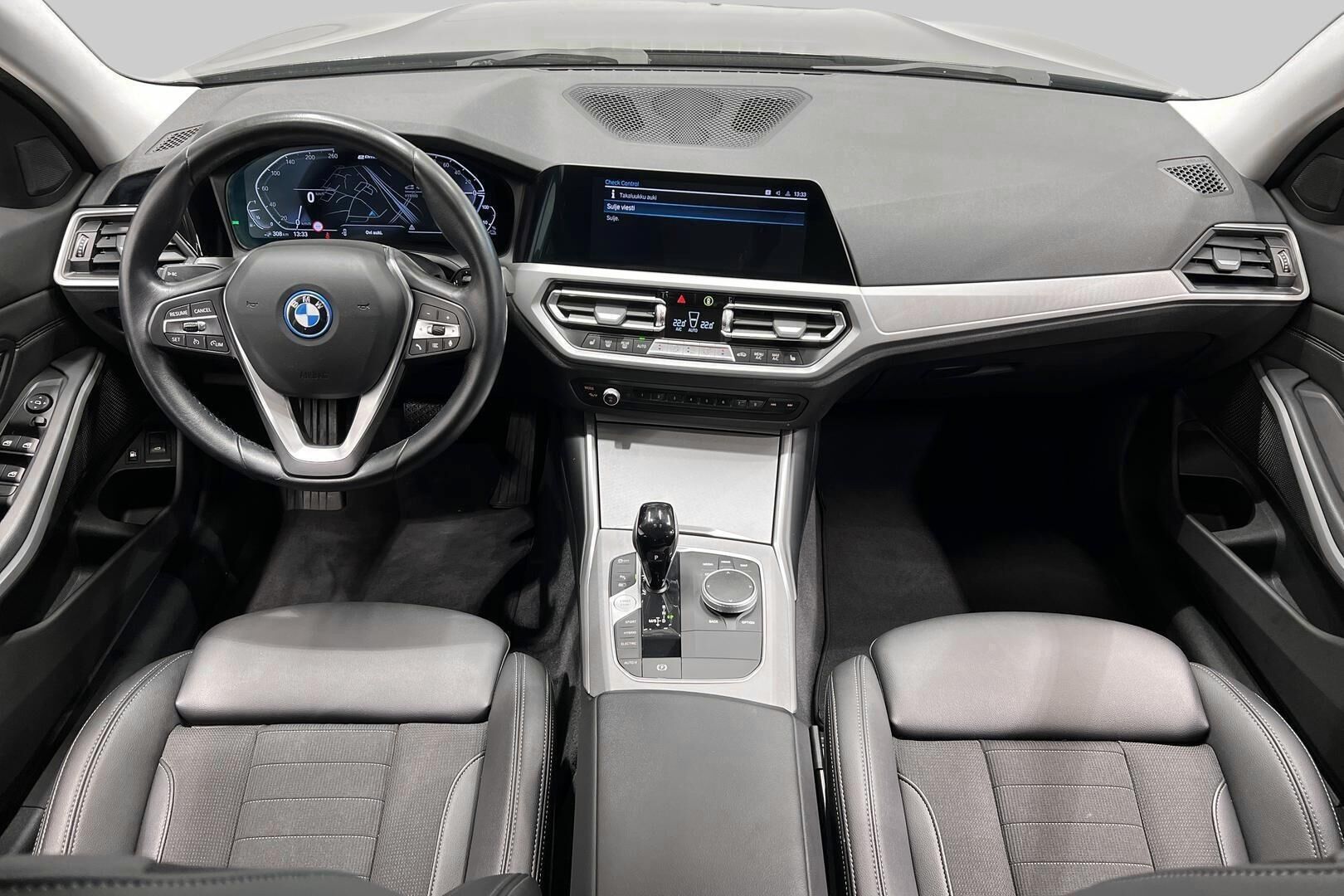 BMW 3-sarja iso kuva 11