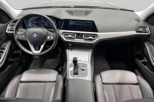 BMW 3-sarja esikatselu 11