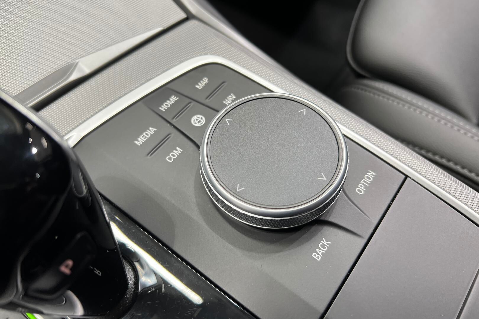 BMW 3-sarja iso kuva 25