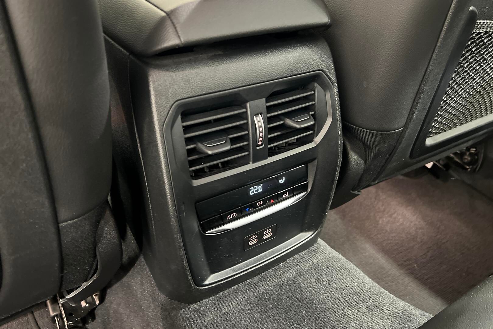 BMW 3-sarja iso kuva 33