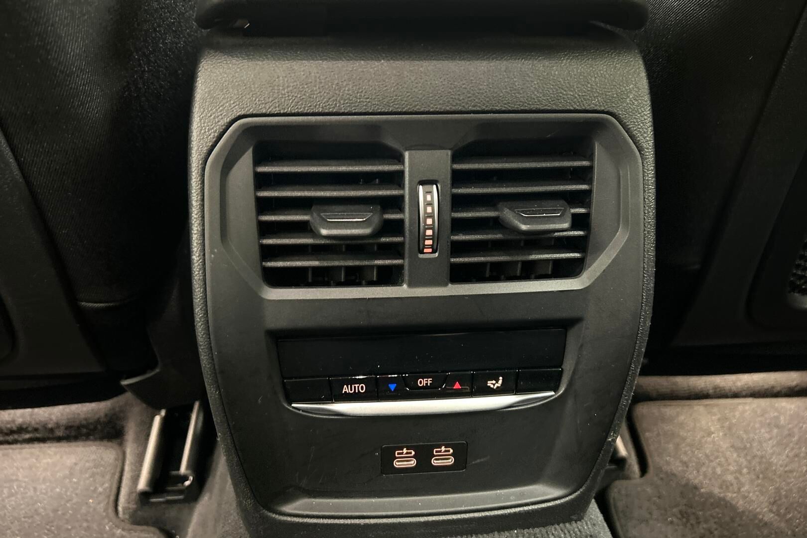 BMW 3-sarja iso kuva 23